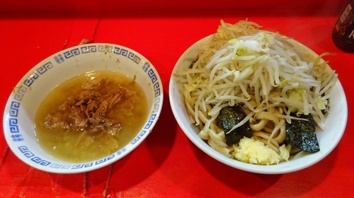 「小つけ麺（800円）ヤサイニンニク」@ラーメン二郎 府中店の写真