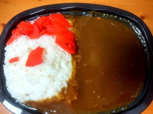 「カレー　200円」@原価率研究所 梅屋敷店の写真