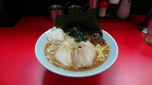 「濃厚豚骨魚介ラーメン」@とんこつラーメン松平 六浦店の写真