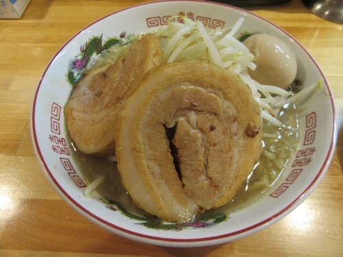 「豚そばシングル（８８０円）＋味玉サービス＋味玉×１０」@つけめん・らーめん活龍 荒川沖店の写真