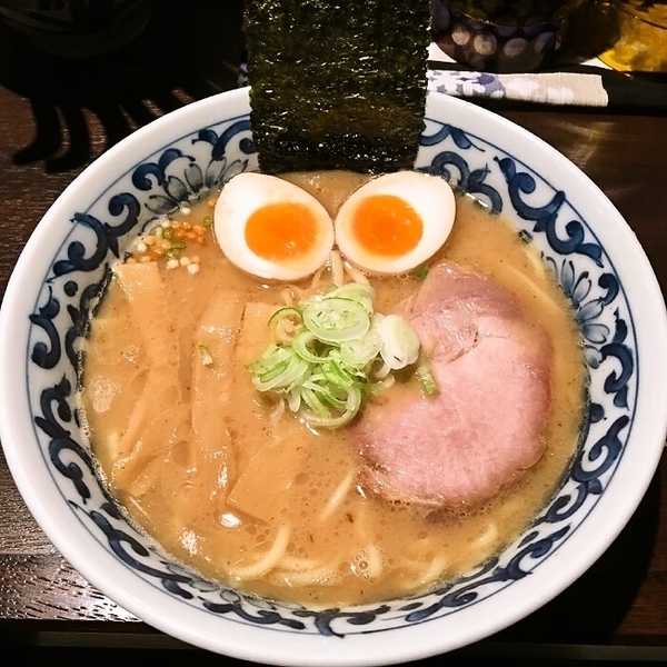 味玉濃厚らー麺