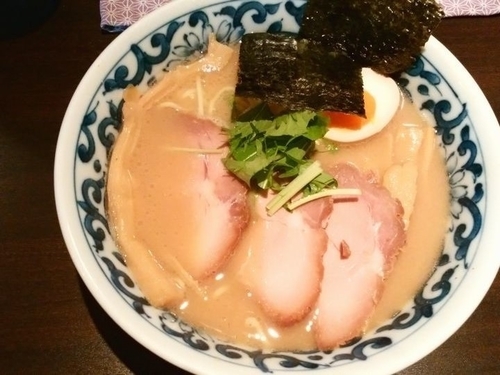 「特製らー麺」@九段 斑鳩 市ヶ谷本店の写真