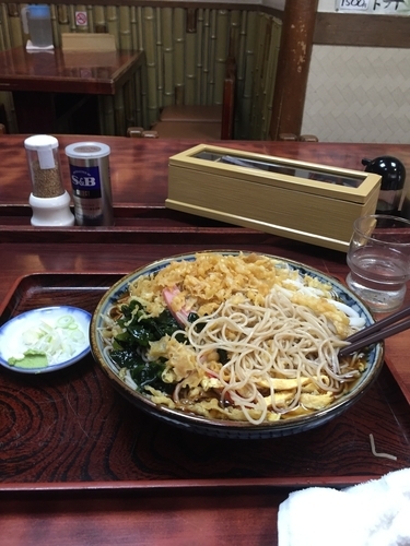 「冷やしタヌキそば 大盛 950円」@そば処 満留賀 PARTIIの写真