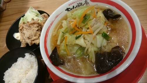 「近江ちゃんぽん、唐揚げセット」@ちゃんぽん亭総本家 水道橋店の写真