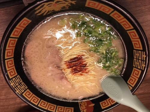 「天然とんこつラーメン」@一蘭 横浜西口店の写真