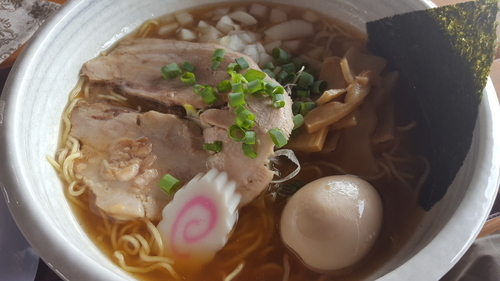 「醤油ラーメン＋玉子」@麺処 べーヤンの写真