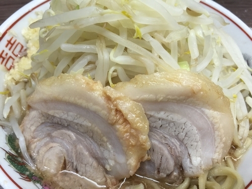 「小ラーメン＋ヤサイ＋ニンニク」@ラーメン二郎 横浜関内店の写真