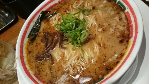 「こぼんしゃん７３０円+ゆでキャベツ９０円」@九州じゃんがら 日本橋店の写真