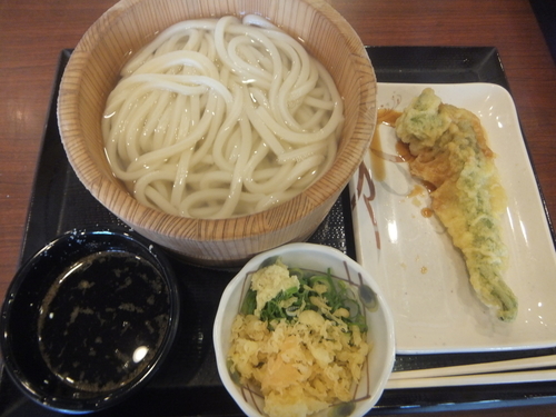 「釜揚げ並290円(１日半額140円)万願寺とうがらし150円」@丸亀製麺 松戸二十世紀が丘店の写真