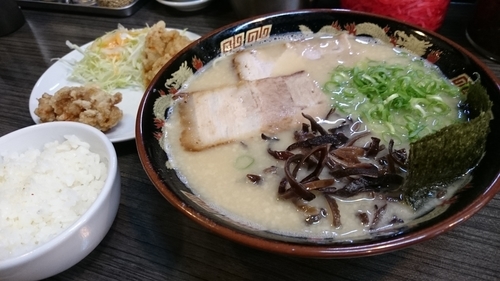 「らーめんセット」@栗ちゃんラーメン 紺屋町店の写真