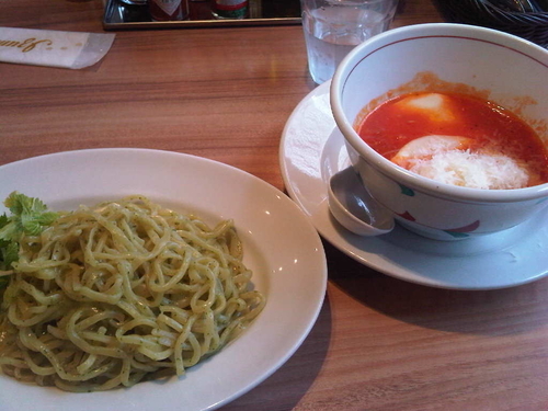 「ジェノベーゼトマトつけ麺」@トマトの花 吉祥寺店の写真