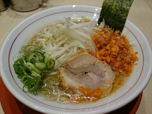 「ラーメン580円＋替え玉」@替玉千里眼 志木店の写真