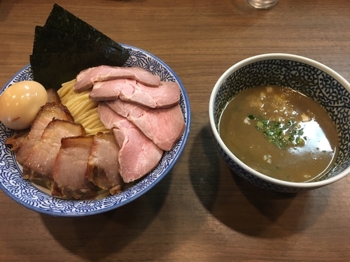 「特製極濃煮干しつけ麺＆特盛＆【追加】ローストポーク」@煮干しつけ麺 宮元の写真
