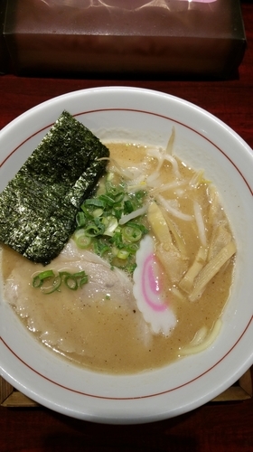 「鶏魚介らーめん」@麺屋まるの写真
