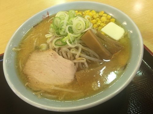 「みそバターコーンラーメン」@梅光軒 旭川本店の写真