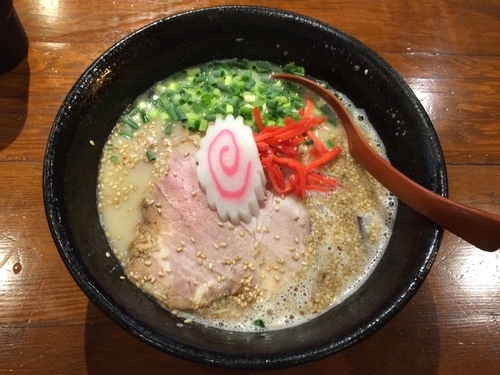 「塩豚骨ラーメン」@麺匠 まるよし商店の写真