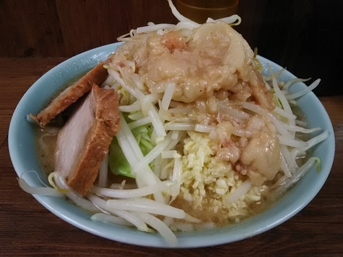 「ラーメン700円ニンニクヤサイアブラ」@ラーメン二郎 池袋東口店の写真