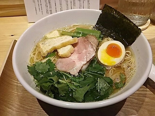 「塩らーめん【白】」@銀座 風見の写真