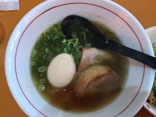 「空海ラーメン+焼飯(Bセット)¥650+¥310」@遊食 空海の写真