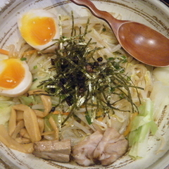 つけ麺処 なるとの画像