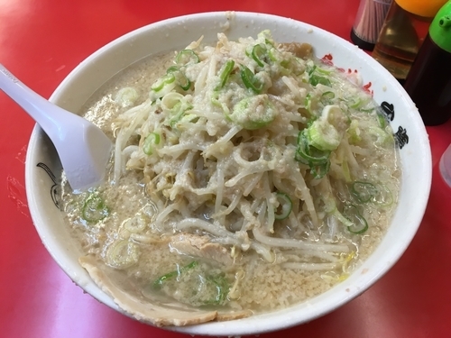 「ラーメン 大盛 もやし 油多め」@らーめん弁慶 浅草本店の写真