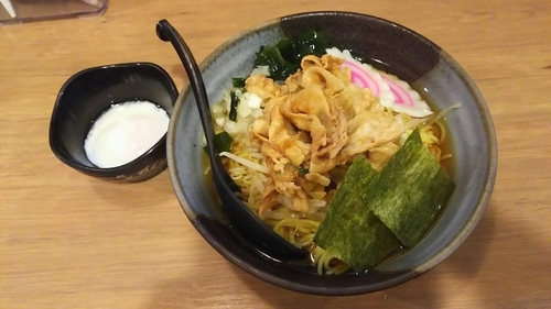「冷しすたみな肉そば」@伝説のすた丼屋 溝の口店の写真