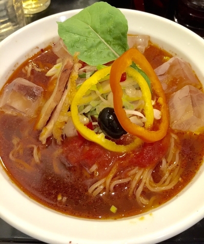 「期間限定 つったい(冷たい) まっかなトマトの酸ラーメン」@麺ダイニング ととこの写真