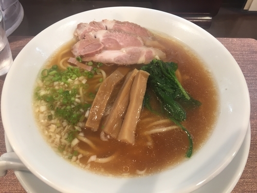 「醤油ラーメン（800円）」@麺匠 きくちの写真