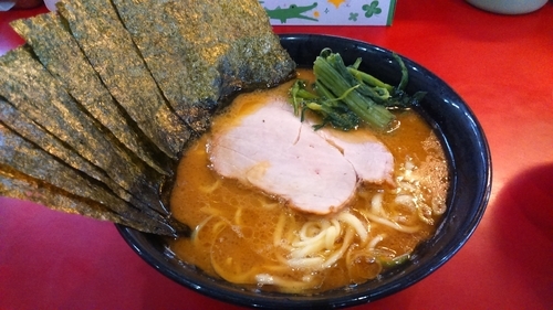 「ラーメン並680円+海苔70円+ライス80円」@杉田家 千葉祐光店の写真