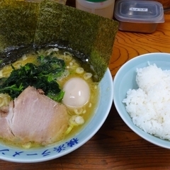横浜ラーメン 山賊の画像