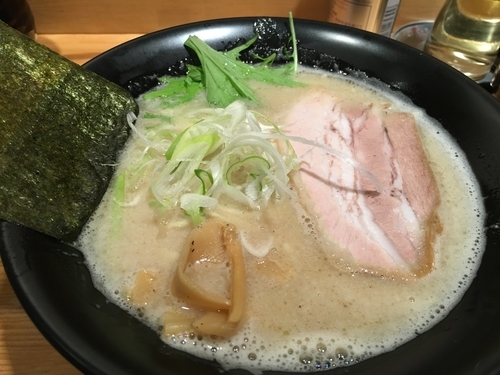「濃厚塩ラーメン」@麺や 司 上尾店の写真