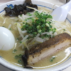 らぁ麺 波（シー） 神田錦町店の画像