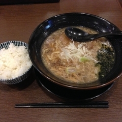 新潟進化系ラーメン 俺たち越後や! 新宿御苑店の画像