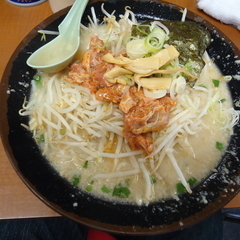 ホルモンラーメン店 豚骨屋台かしましの画像