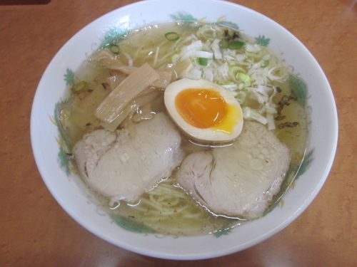 「塩ラーメン　　５５０円」@ラーメン 山河の写真