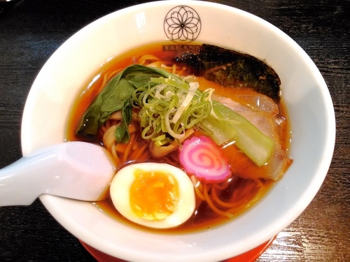 「期間限定 煮干醤油らぁめん」@TAKANEの写真