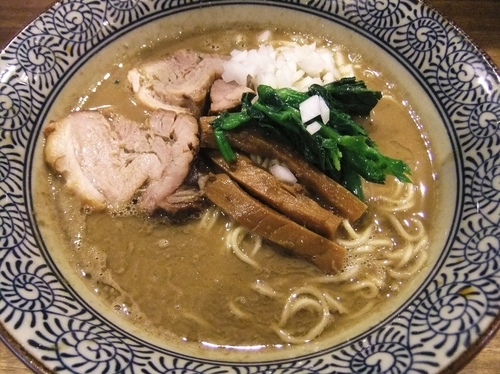 「煮干し白湯そば（680円）」@煮干し中華そば 一剣の写真