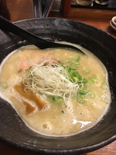 「濃厚鶏白湯塩らーめん￥700」@石曼子の写真