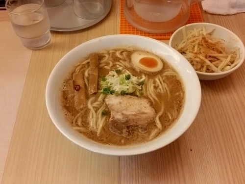 「中華そば」@つけそば 周の写真