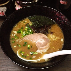とんこつラーメン 竜の画像