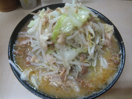 「味噌ラーメン800円(ニンニクアブラ)」@ラーメン二郎 京成大久保店の写真