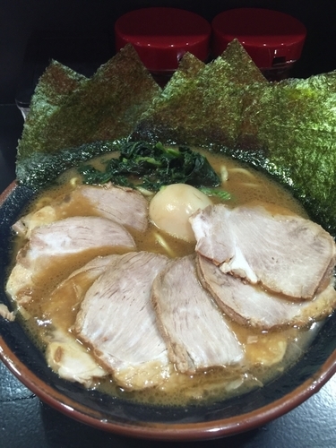 「チャーシュー麺大1000円、硬め濃いめ」@横浜家系ラーメン 大天空丸の写真