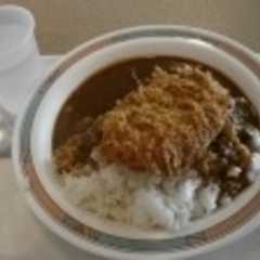 カレースタンド FOOD COURT Paddock内の画像