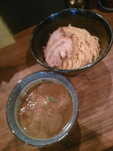 「煮干しつけそば７００円(ｵｰﾌﾟﾝｻｰﾋﾞｽ)通常７５０円」@煮干し中華そば 一剣の写真