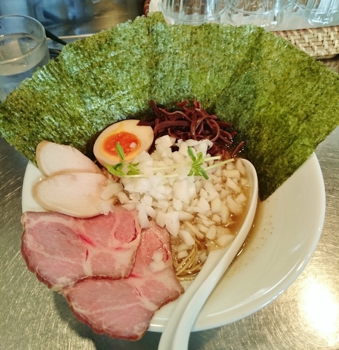 「極濃煮干豚骨（土曜日限定） 800円」@さんじの写真