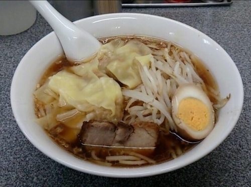 「ワンタン麺」@中華麺店 喜楽の写真