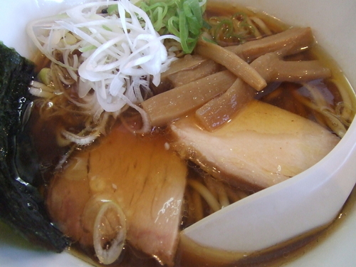 「正油ラーメン　６９０円」@まるもり製麺の写真