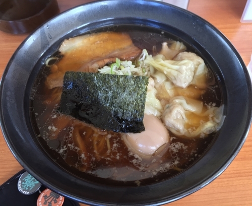 「生姜ワンタン麺+味玉(¥700+ランチサービス)」@麺友の写真