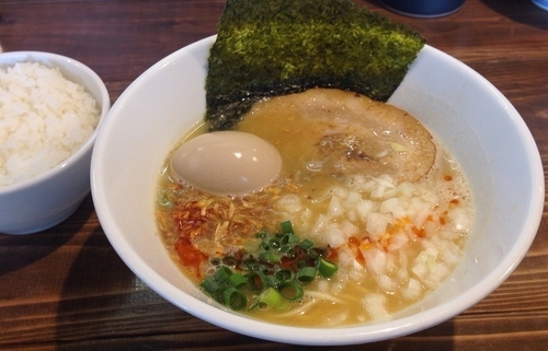 「辛味味玉鶏白湯そば＋半ライス(900円＋50円)」@中華ソバ 煉虎の写真