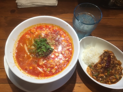 「成都式担々麺880円、麻婆丼（小）300円」@成都正宗担々麺 つじ田の写真